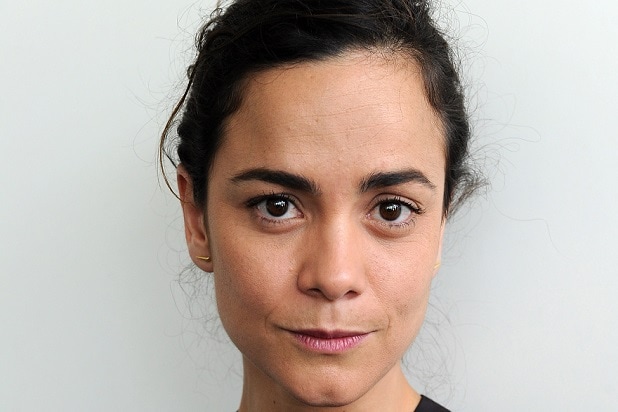 Alice Braga No Makeup