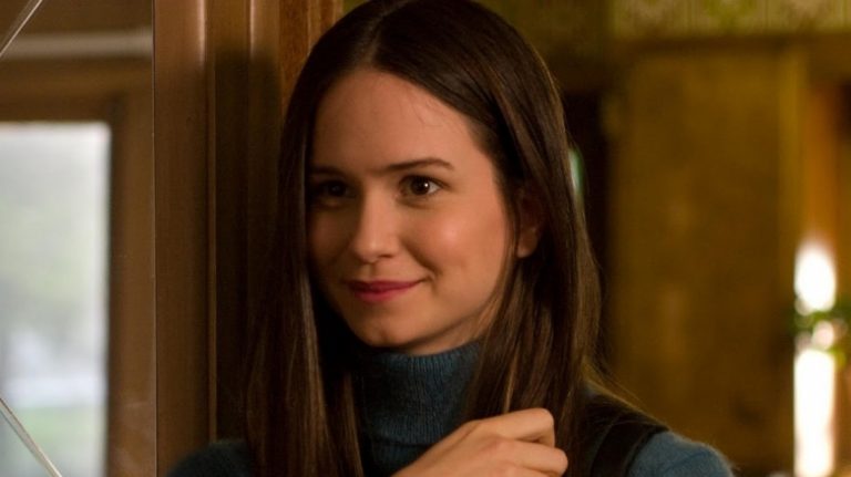 Katherine Waterston No Makeup Natural Look