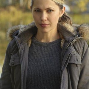 Pascale Hutton No Makeup