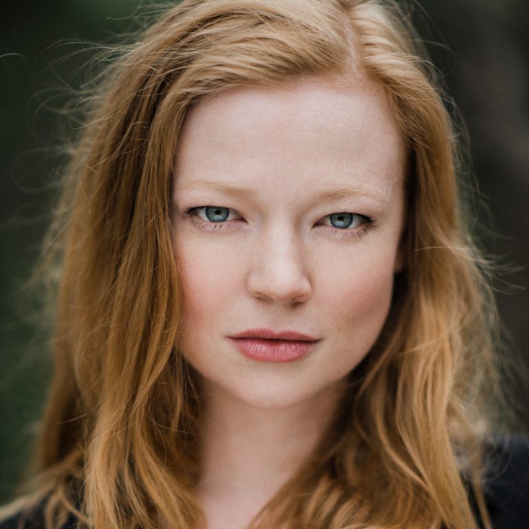 Sarah Snook No Makeup