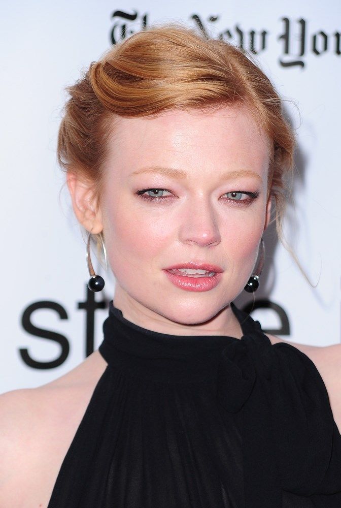 Sarah Snook No Makeup Natural Look