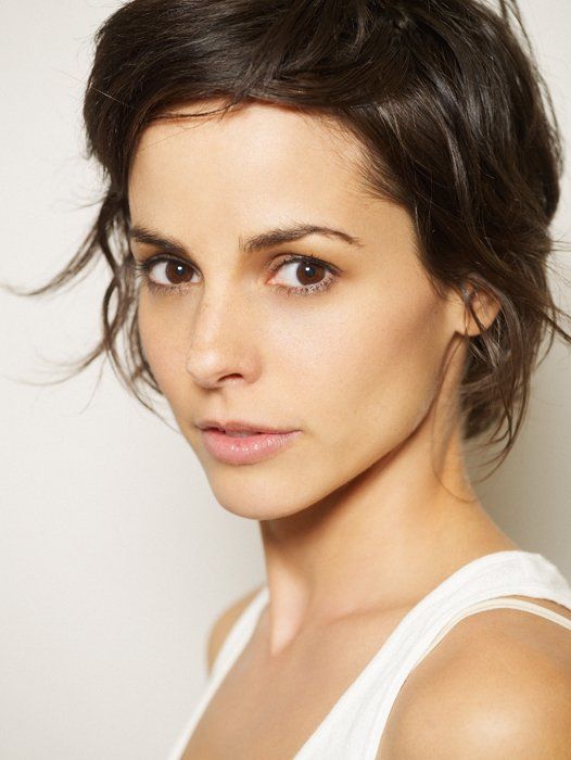 Stephanie Szostak Without Makeup Photo