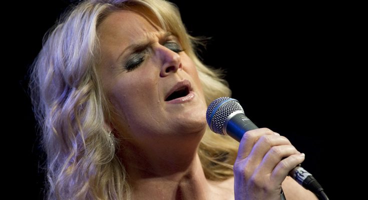 Trisha Yearwood Without Cosmetics