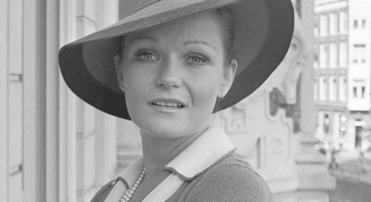 Valerie Perrine Without Cosmetics