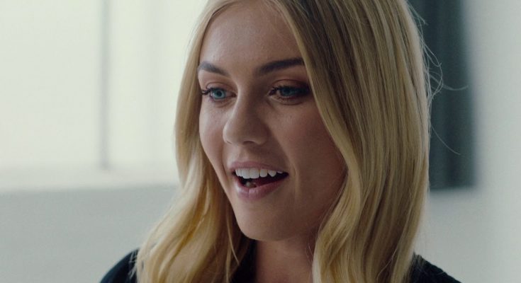 Elyse Knowles Without Cosmetics
