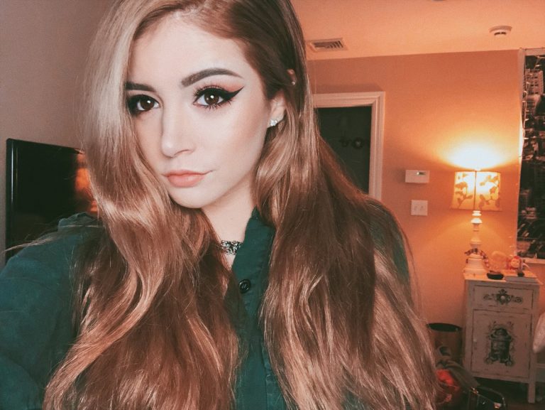 Chrissy Costanza No Makeup Natural Look