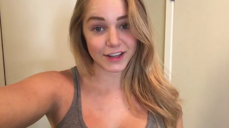 Courtney Tailor No Makeup