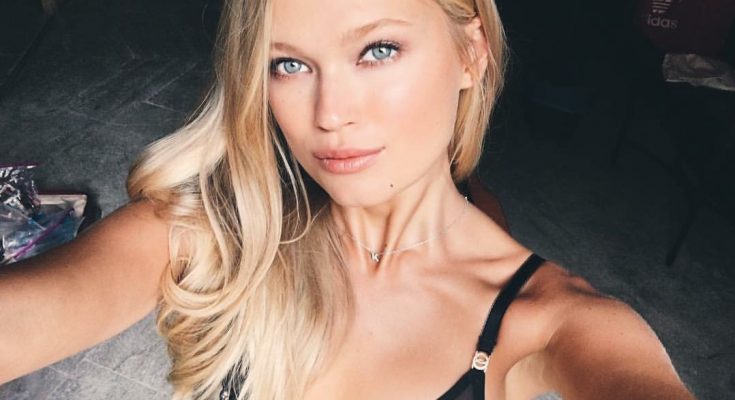 Vita Sidorkina Without Cosmetics