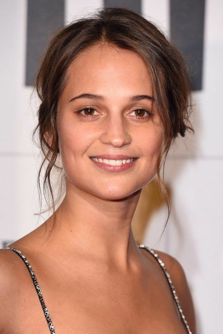 Alicia Vikander Without Makeup