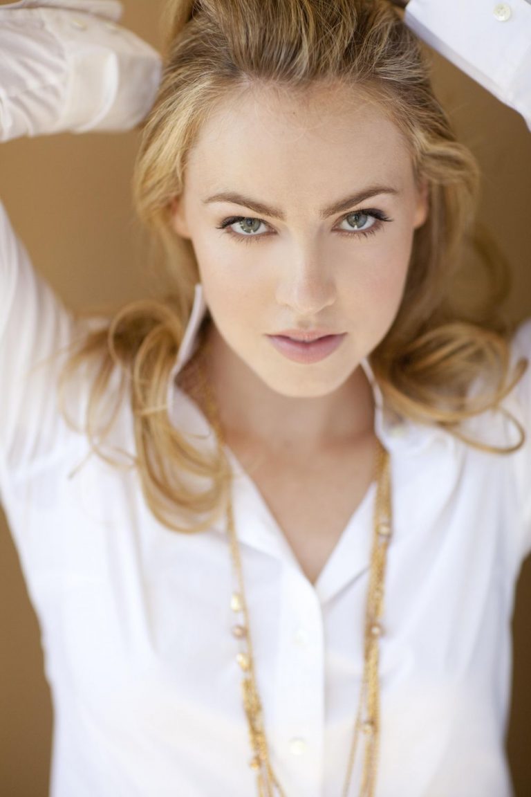 Amanda Schull No Makeup