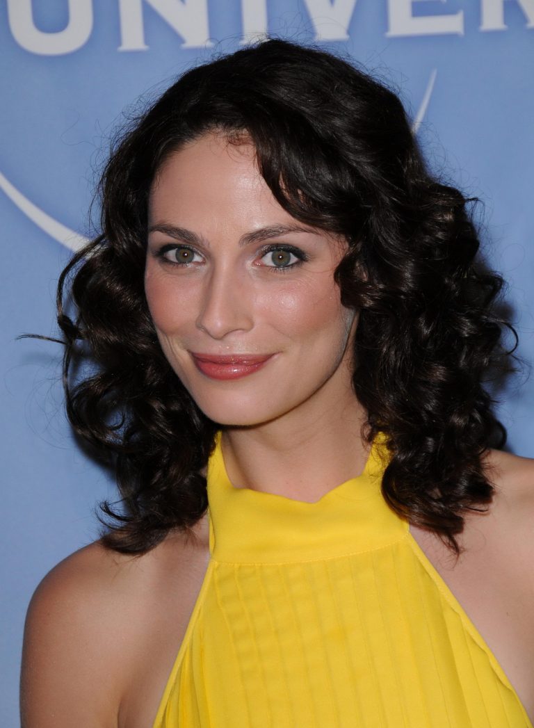 Joanne Kelly No Makeup