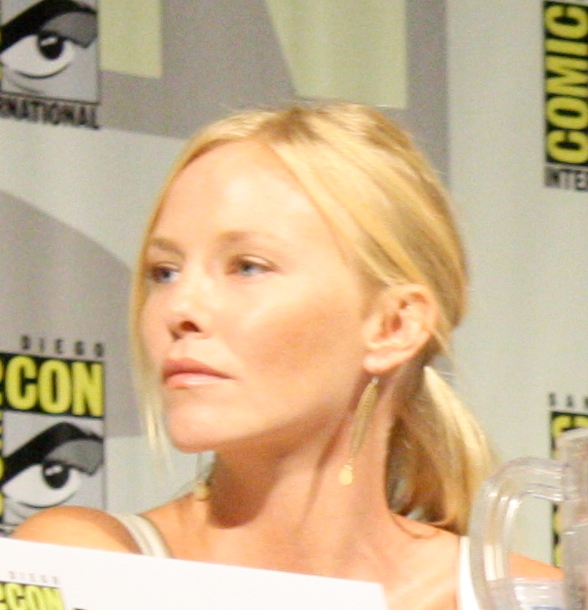 Kelli Giddish No Makeup