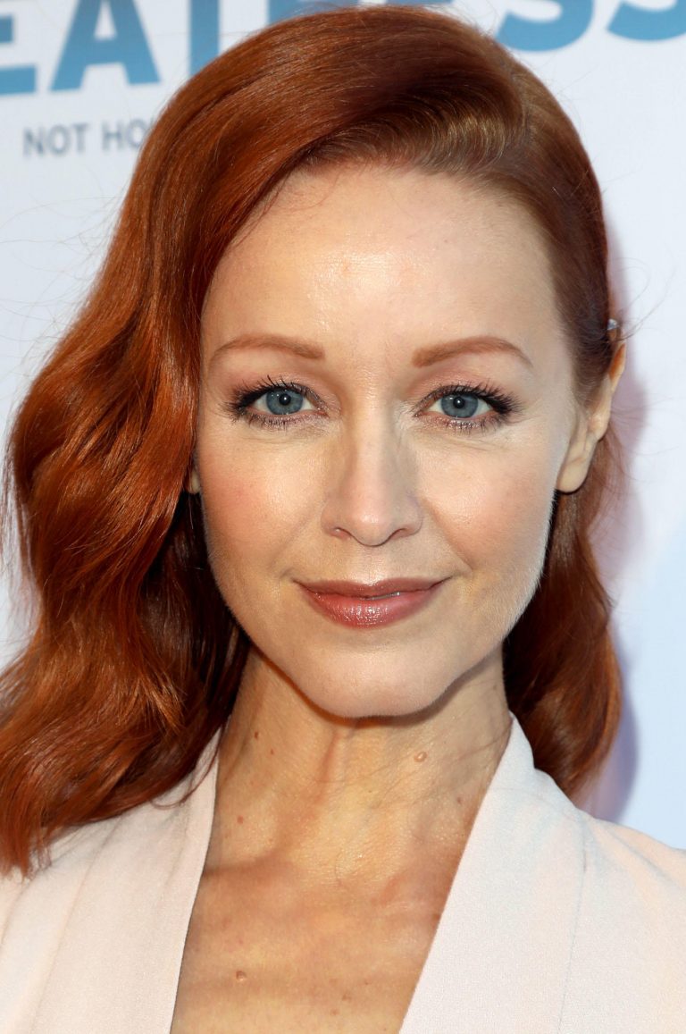 Lindy Booth No Makeup