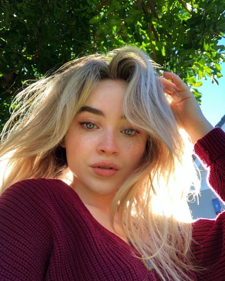 Sabrina Carpenter Without Makeup Photo