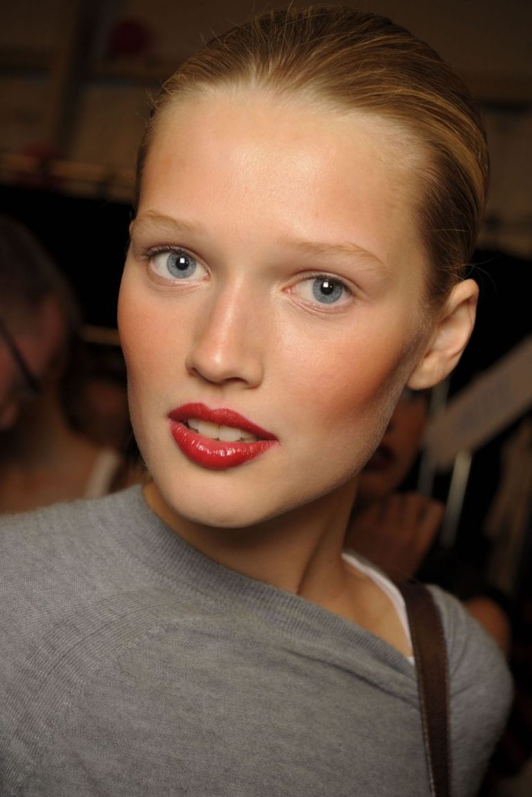 Toni Garrn No Makeup Natural Look