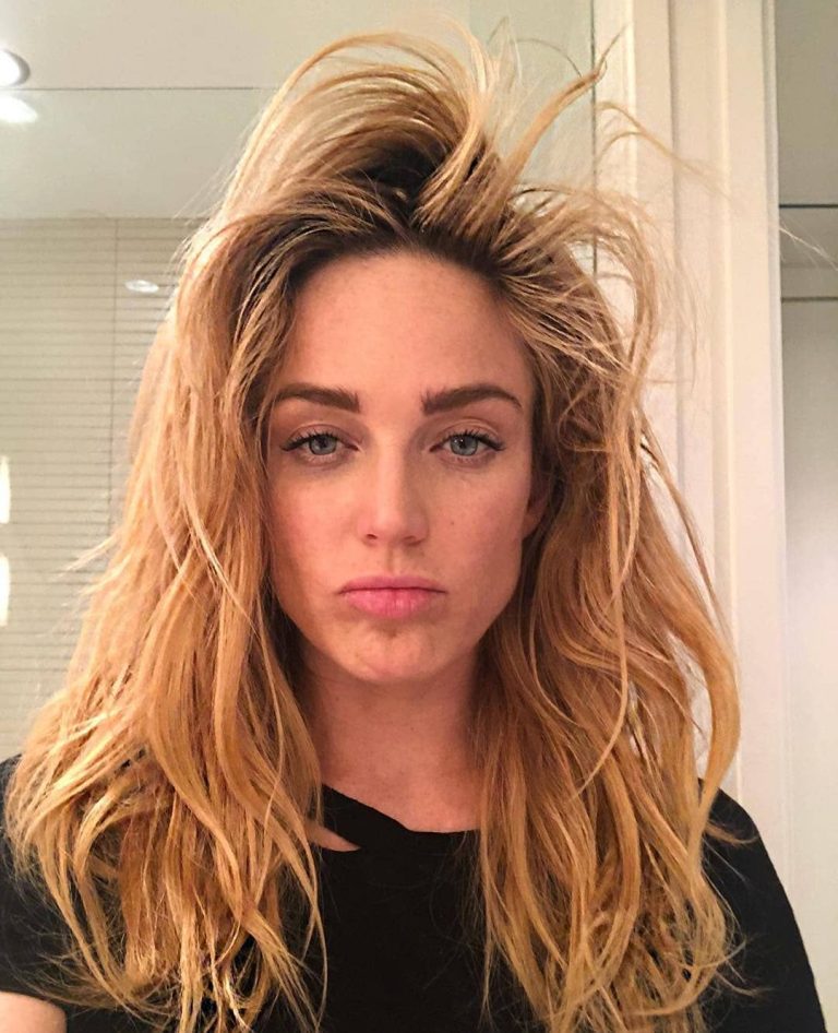 Caity Lotz No Makeup