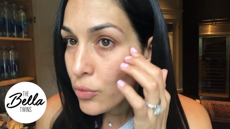 Nikki Bella Makeup-free