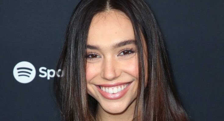 Alexis Ren Without Cosmetics