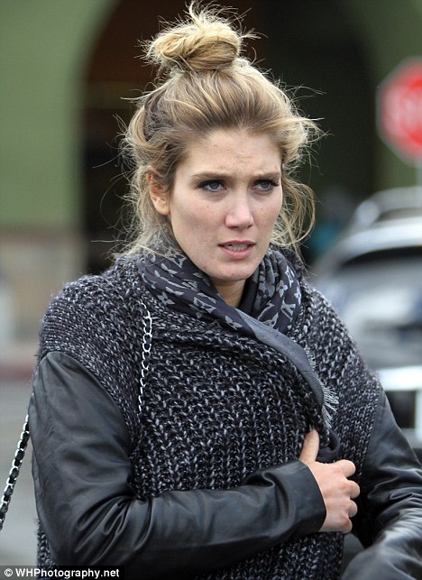 Delta Goodrem Makeup-free