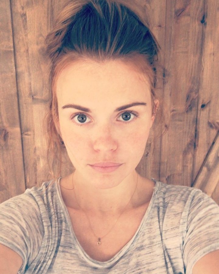 Holland Roden No Makeup Natural Look