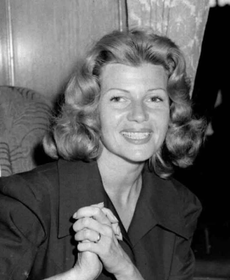 Rita Hayworth No Makeup