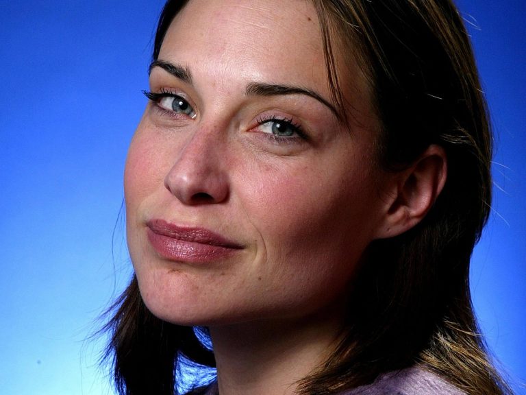 Claire Forlani No Makeup Natural Look