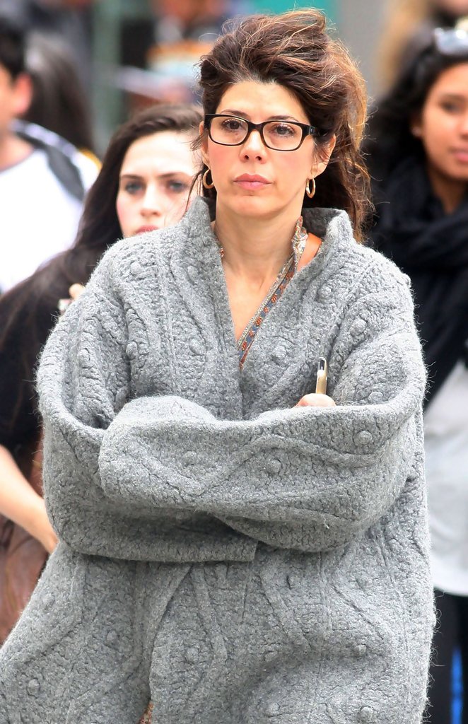 No makeup: Does Marisa Tomei look better with or without makeup? 