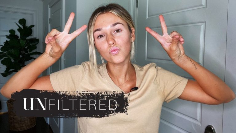 Sadie Robertson Makeup-free