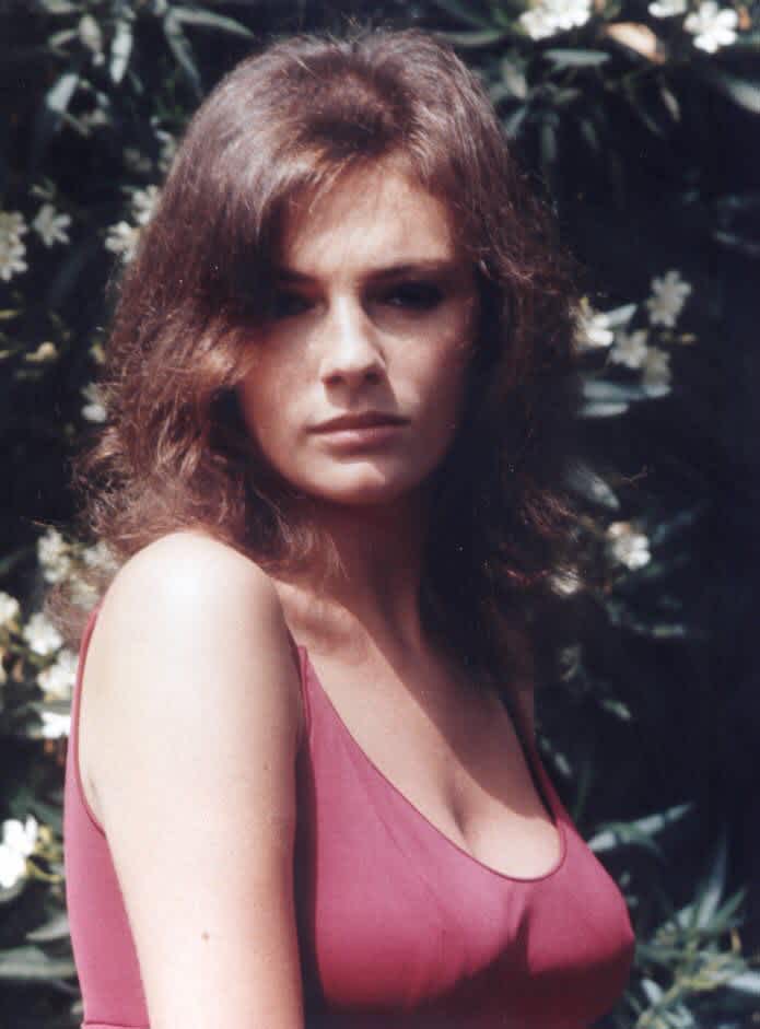 Jacqueline Bisset No Makeup