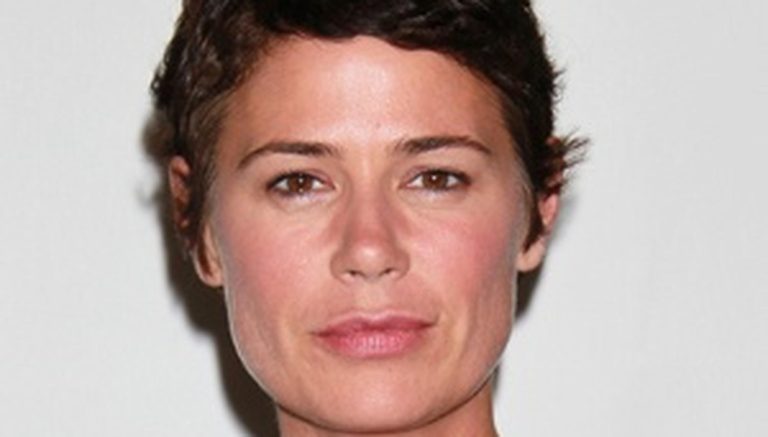 Maura Tierney No Makeup Natural Look