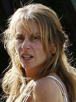 Holly Hunter Makeup-free