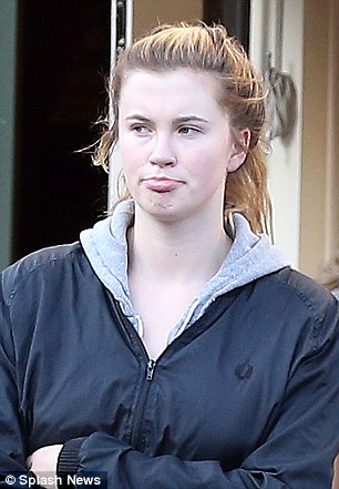 Ireland Baldwin No Makeup Natural Look