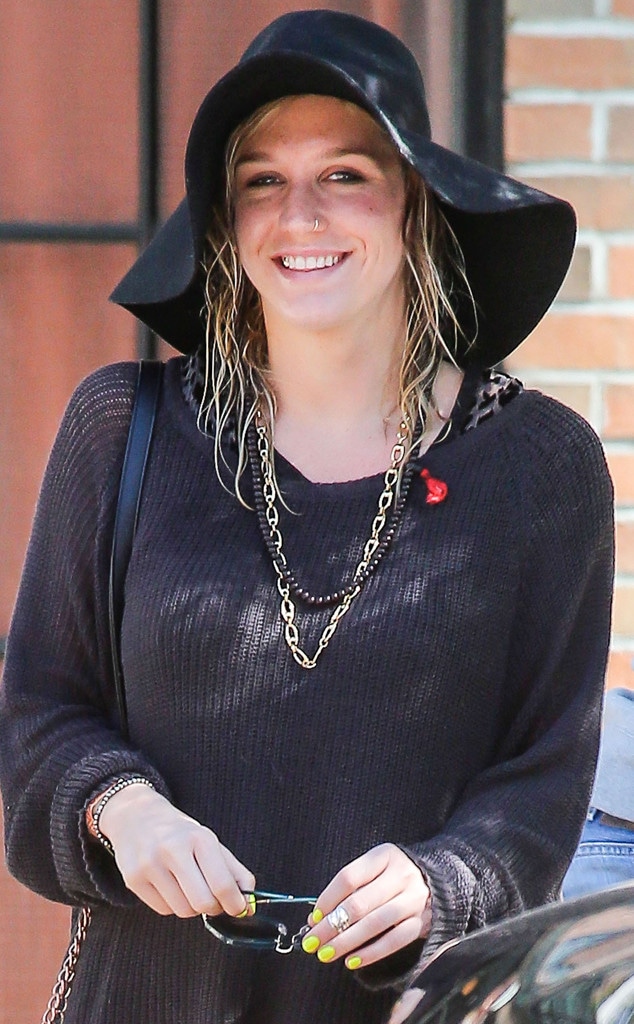 Kesha No Makeup Natural Look